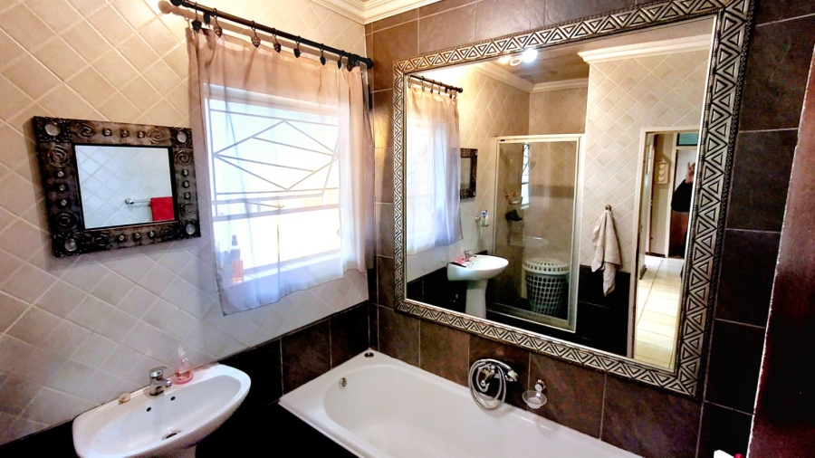 3 Bedroom Property for Sale in Sasolburg Ext 4 Free State